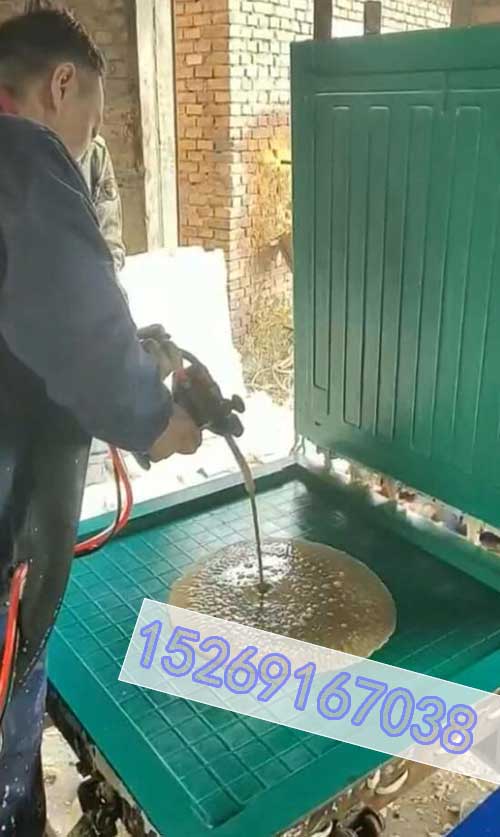 聚氨酯電熱炕板 聚氨酯噴涂發(fā)泡設備(圖1) 聚氨酯電熱炕板 聚氨酯噴涂發(fā)泡設備