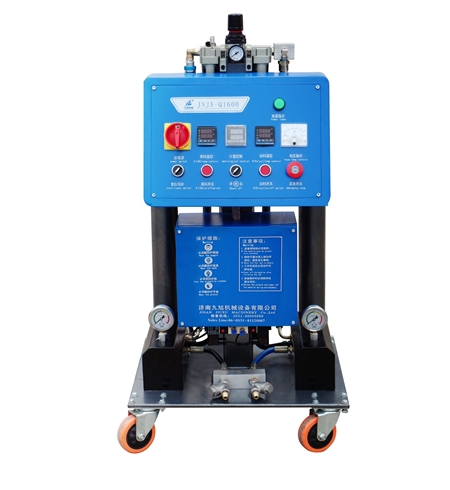 聚氨酯發(fā)泡設(shè)備型號：JNJX-Q1600(圖1)